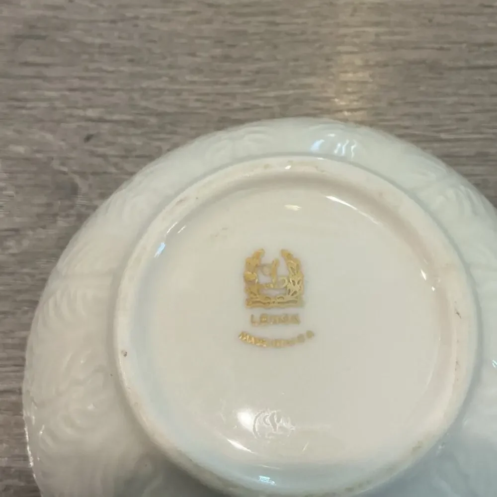 Lenox Greenfield Sylvan White 24K Gold Rim Ivory Bone China Embossed‎ Leaf Print